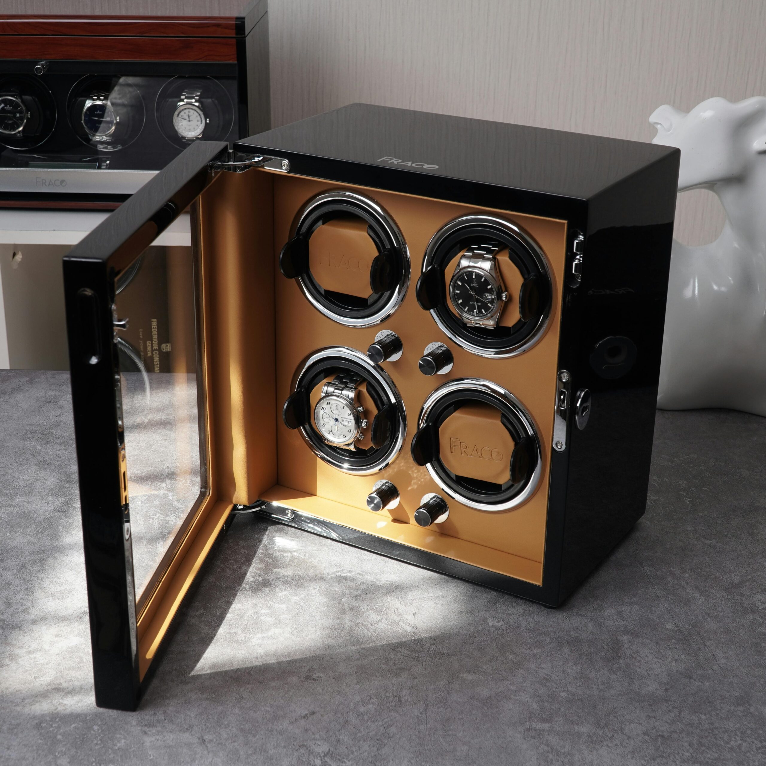 watchBox